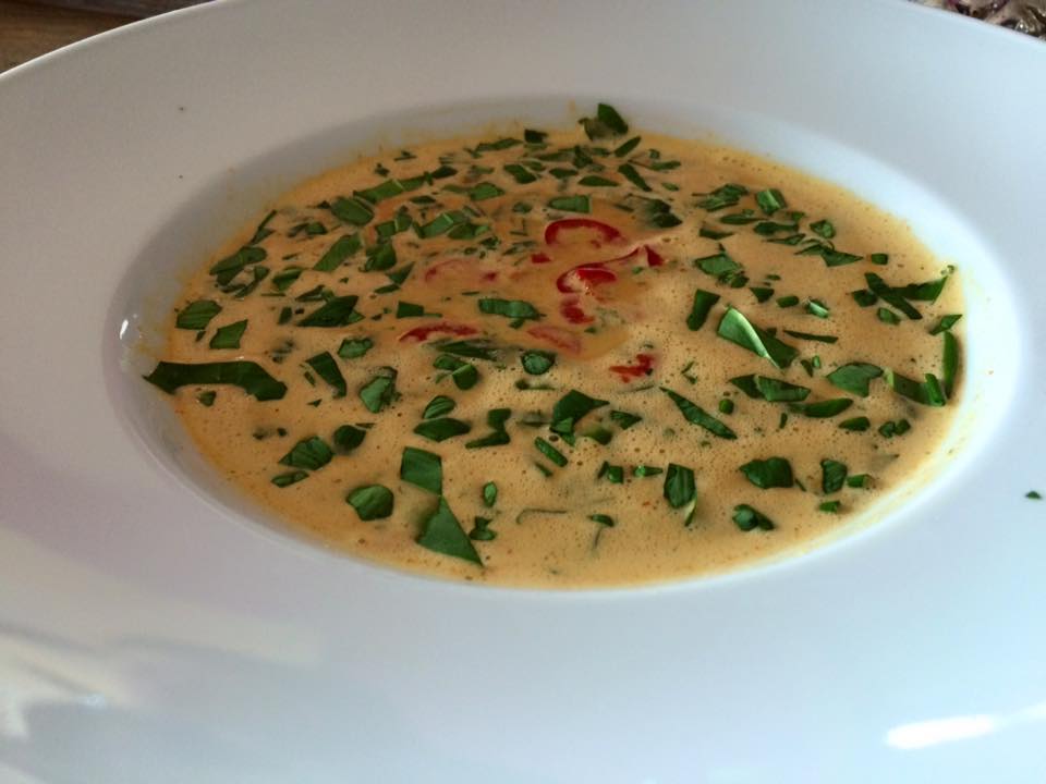 Kokos-Bärlauch-Suppe mit Ingwer
