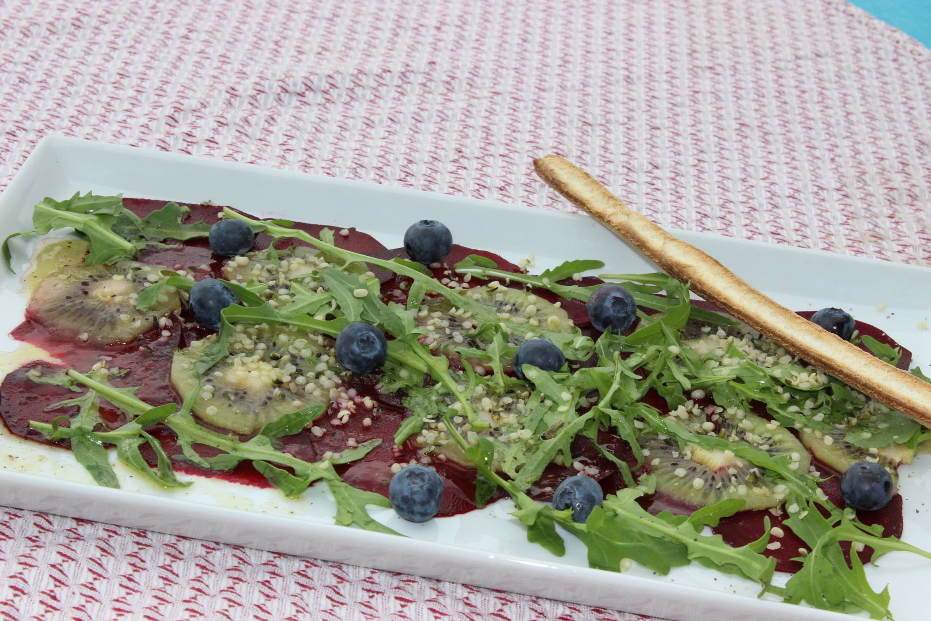 Rote Beete-Kiwi Carpaccio
